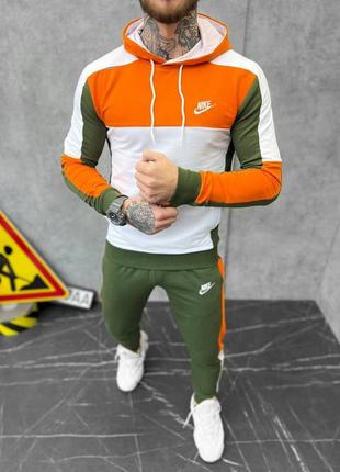 Классный яркий мужской спортивный костюм nike zero khaki orange white хаки с белым и оранжевым цветной