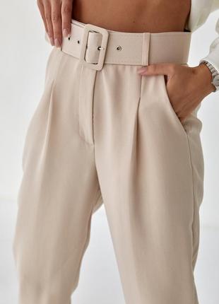 Женские классические брюки с поясом7 фото