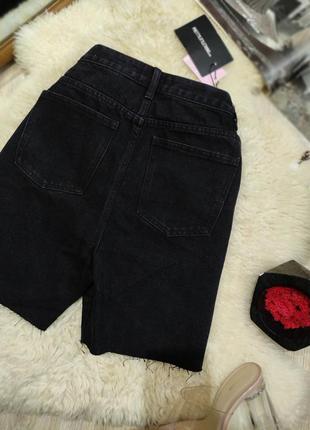 Чорні джинсові шорти подовжені з необробленним краєм темно сірі з високою посадкою яісні нові шорти бріджи шорты джинсовые удлинённые удлиненные8 фото