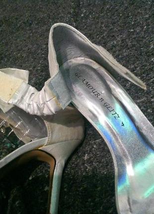 Glamour n glitz туфлі сріблясті босоніжки 23 см7 фото