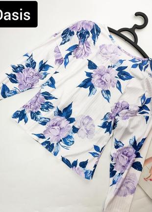 Блуза жіноча біла в ліловий квітковий принт з відкритою спиною від бренду oasis m