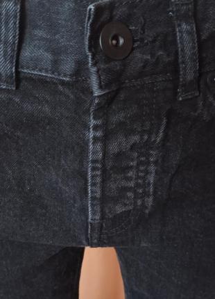 Черные классические джинсы.3 фото