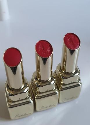 Блестящая помада guerlain kisskiss shine bloom3 фото