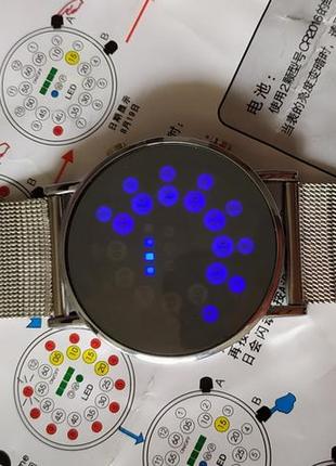 Часы наручные blue led mirror circle ремешок кольчужка5 фото