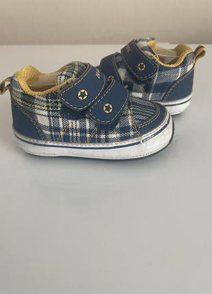 Кросівки на перші кроки 21 розмір