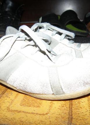 Кожаные белые кроссовки р 371 фото