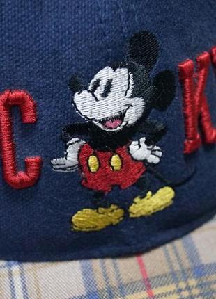 Винтажная кепка с вышивкой микки маус и козырьком в клетку mickey disney2 фото