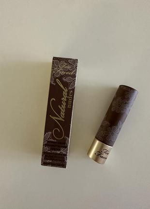 Помада too faced