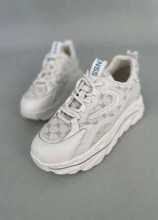 Кроссовки женские кожаные белые с вставками текстиля и сетки