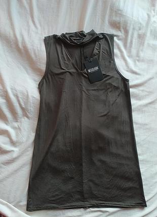 Платье без рукавов, чокер темно оливкового цвета4 фото