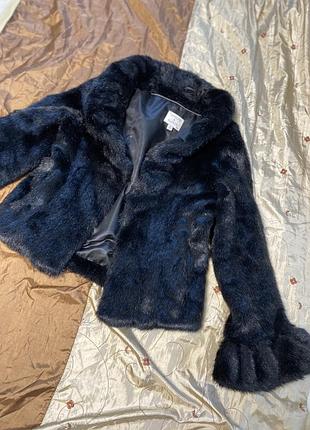 Шубка укороченная из экоматериала