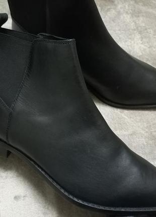 Ботинки-челси сапоги еожа жен.39р.  clarks индии