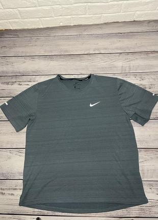 Футболка для бега/тренировок nike dri-fit