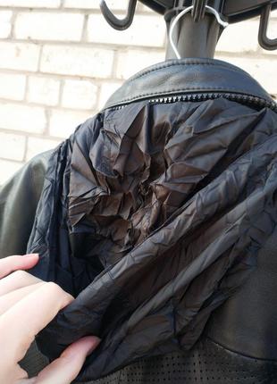 Мужская кожаная куртка с перфорацией и потайным капюшоном  diesel италия оригинал9 фото