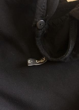 Черная нарядная вискозная блуза свободного кроя2 фото