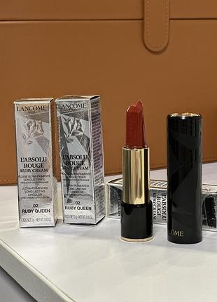 Помада зволожуюча ланком lancome labsolu rouge ruby cream 02 ruby queen