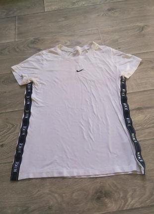 Футболка nike tee