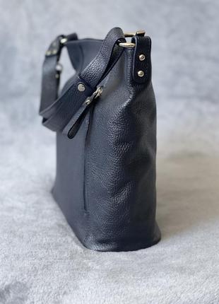Кожаная темно-синяя сумка на плечо, италия8 фото