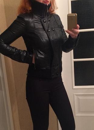 Крутая косуха ted baker