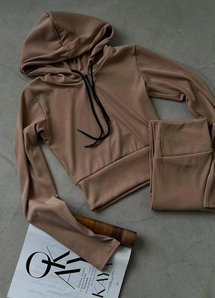 Костюм (топ+леггинсы)