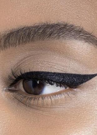 Ідеальна стійка підводка, лайнер natasha denona macro blade liquid liner2 фото