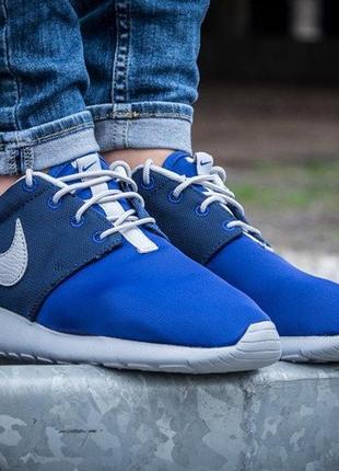 Фирменные кроссовки подросткам\nike roshe oneworital\р.39