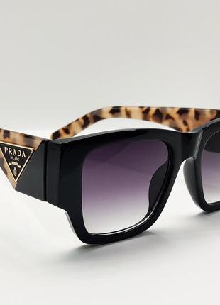 Женские очки солнцезащитные с леопардовыми широкими дужками1 фото