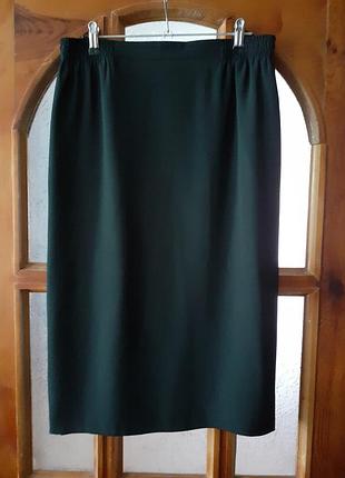 Розпродаж спідниця міді пряма креп ззаду резинка фірми delmod розмір 48/l