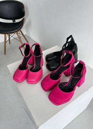 Жіночі шкіряні босоніжки на широкому каблуку рожеві4 фото