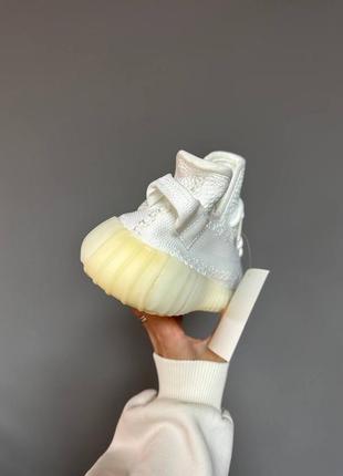 Кроссовки женские 
adidas yeezy boost 350 «&nbsp;white&nbsp;»5 фото