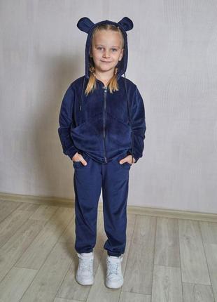 Велюровий спортивний костюм на дівчинку з вушками р.110,116,122,1286 фото