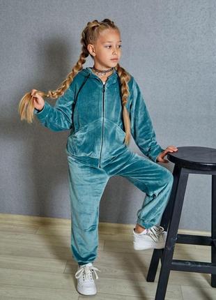 Велюровий спортивний костюм на дівчинку з вушками р.110,116,122,12810 фото