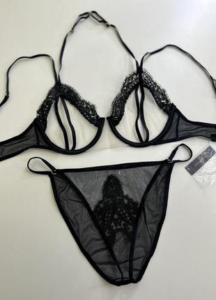 Комплект нижнего белья с кружевом