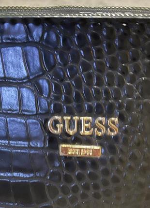 Стильная,маленькая,фирменная сумочка guess2 фото