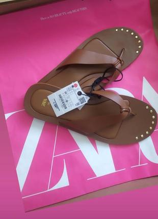 Шлепанцы zara
