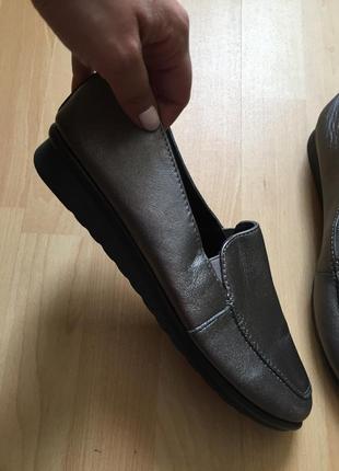 Кожаные туфли мокасины clarks