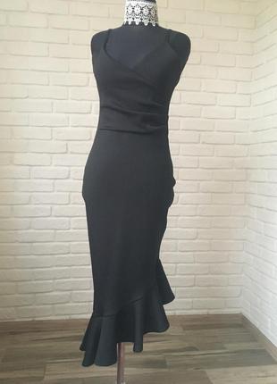 Стильное платье с воланом миди2 фото