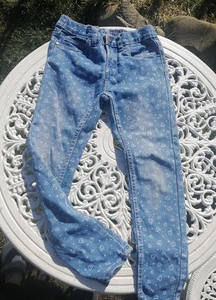 Джинсы на худи девочку 122