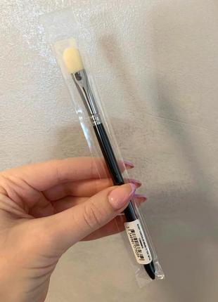 Кисть для консилера dior backstage concealer brush № 13