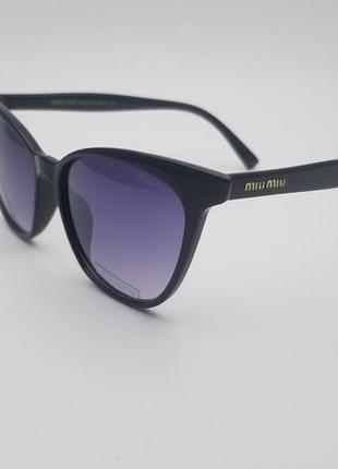 Солнцезащитные очки  miu miu