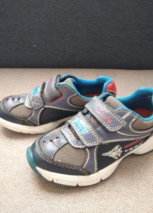 Кросівки на хлопчика