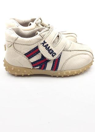 Детские кожаные кроссовочки demax