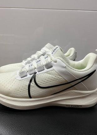 Кроссовки nike zoom