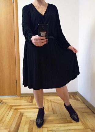 Хорошенькое трикотажное черное платье, вискоза. размер 26-283 фото