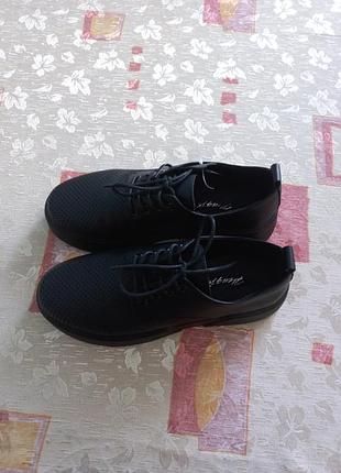 Лофери- туфлі