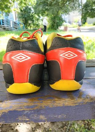 Футзалки umbro2 фото