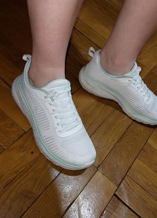 Кросівки skechers 37р