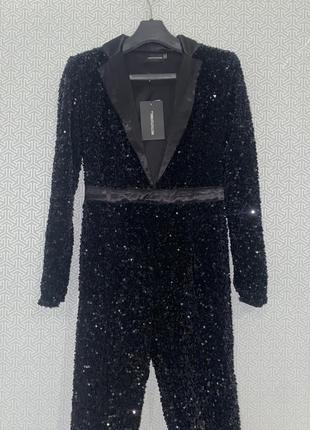 Чорний бархатний комбінезон з глибоким декольте в паєтках plt5 фото
