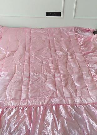 Покривало на ліжко як нове