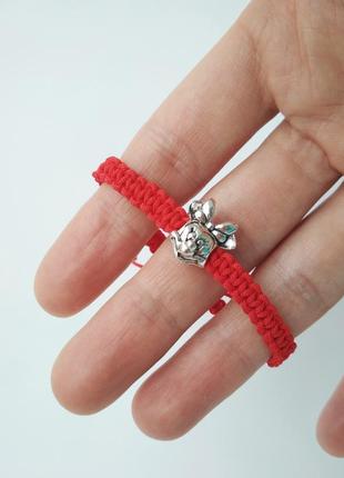 Детский плетеный браслет-оберег (красная нитка) ′mickeymouse′